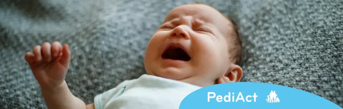 Pourquoi mon bébé pleure ? : détails et explications !
